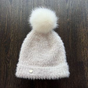 Nikki's Closet (@kitschynikki) | Poshmark
